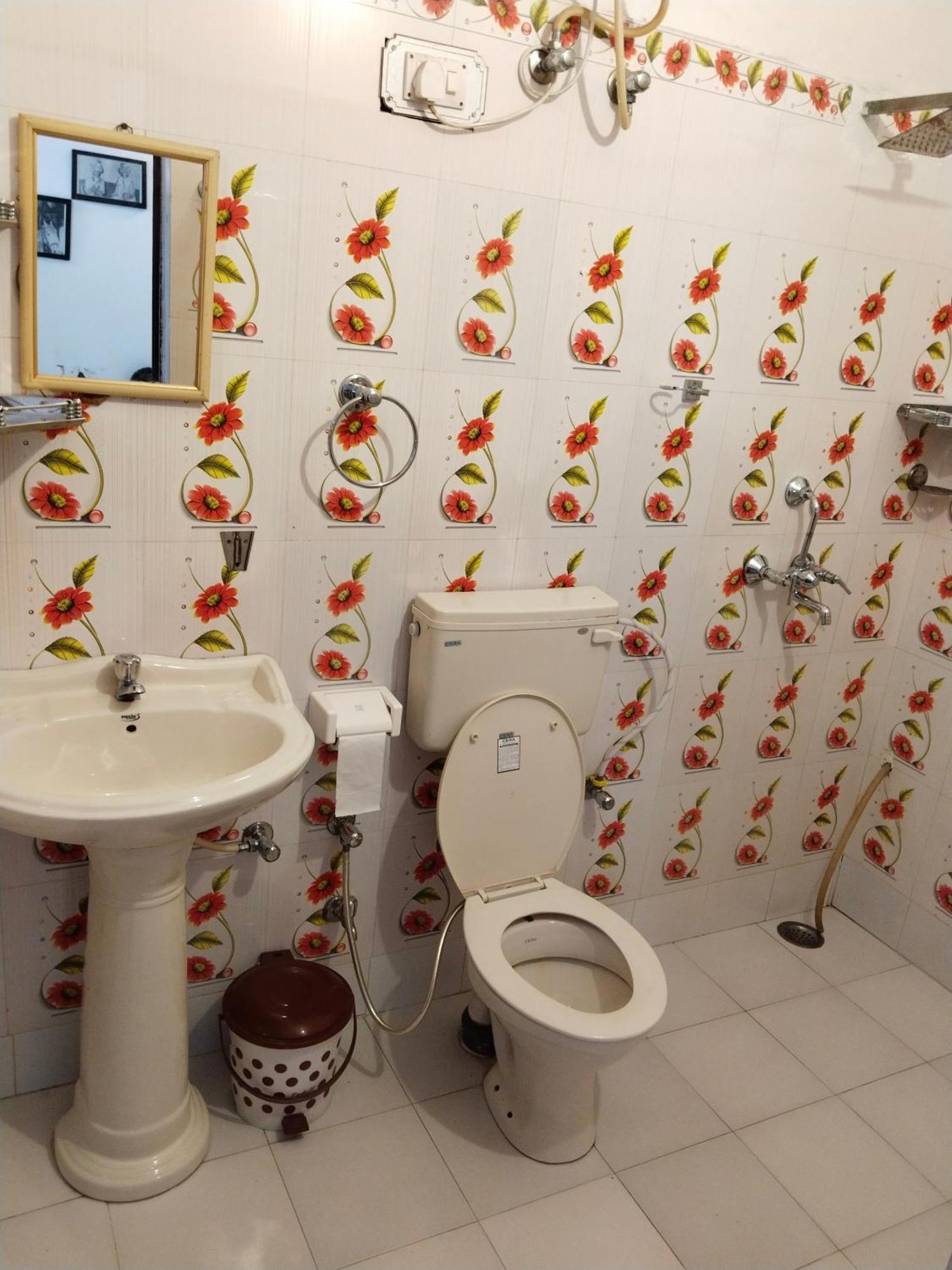 Karma Homestay *